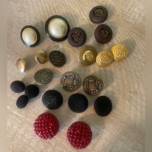 Lot 22 vintage mixed material buttons metal enamel fabric designs notions